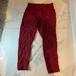 Lululemon dance studio pants size 6 GREAT Condition!!